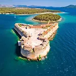 Ojra New With Seaview Σίμπενικ