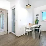 Ojra New With Seaview Διαμέρισμα Σίμπενικ