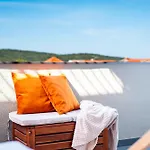 Ojra New With Seaview *