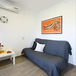 Apartman Ojra New With Seaview Sibenik