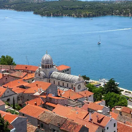 Ojra New With Seaview Appartement Šibenik