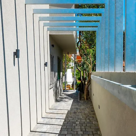 Ojra New With Seaview Appartement *