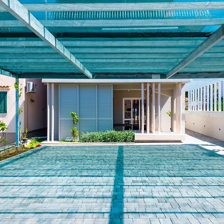 Ojra New With Seaview Appartement Šibenik