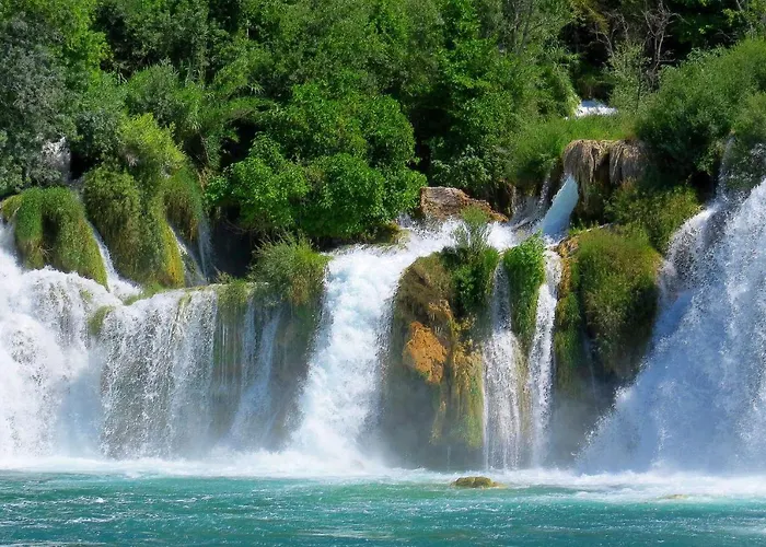 Ojra New With Seaview דירה שיבניק