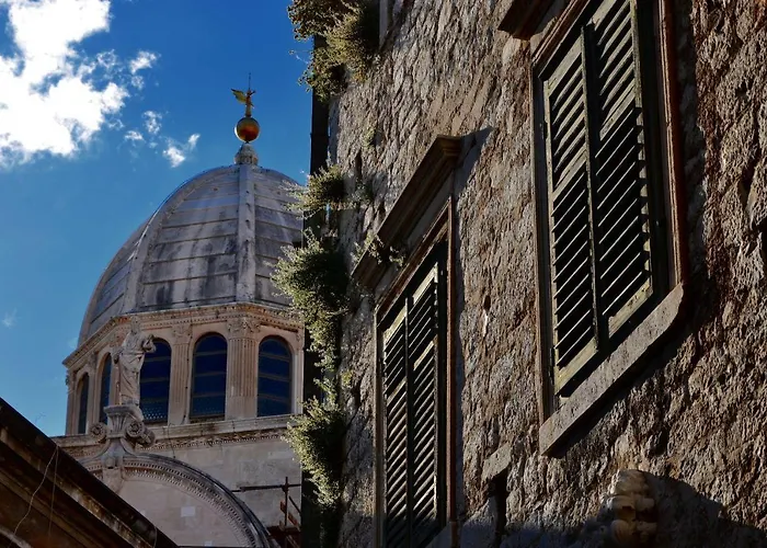 Ojra New With Seaview דירה