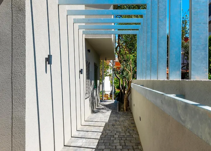 Ojra New With Seaview Appartement *